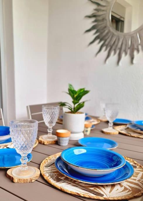Homely Apt In Modern Building With Pool San Miguel de Abona Luaran gambar
