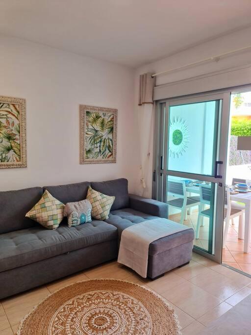 Homely Apt In Modern Building With Pool San Miguel de Abona Luaran gambar